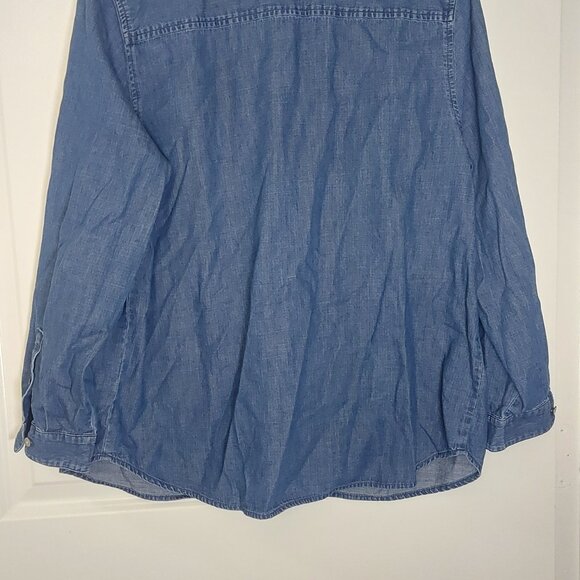 Chambray shirt - goes with EVERYTHING - Picture 3 of 7